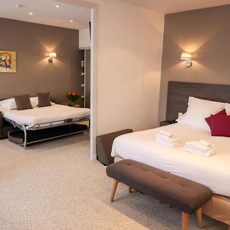 Hotel Le Chapon Fin Moissac Bagian luar foto