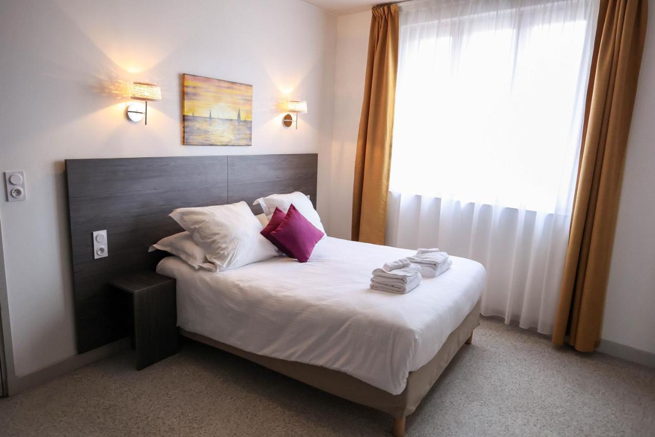 Hotel Le Chapon Fin Moissac Bagian luar foto
