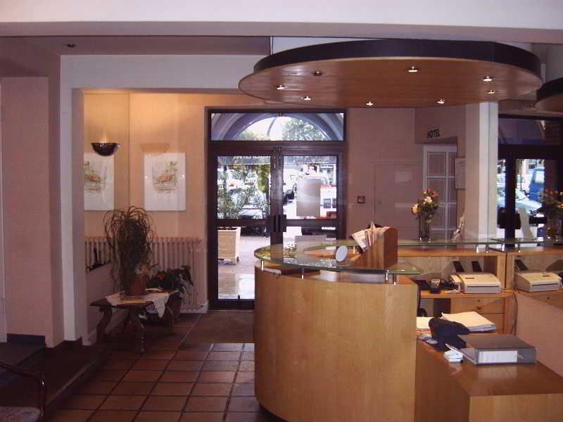 Hotel Le Chapon Fin Moissac Bagian luar foto